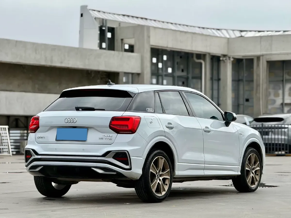 2022 Audi Q2L 1.4T 150HP L4 7DCT,autocango,china used car exporter,china ev exporter,chinese used car exporter,chinese used ev exporter