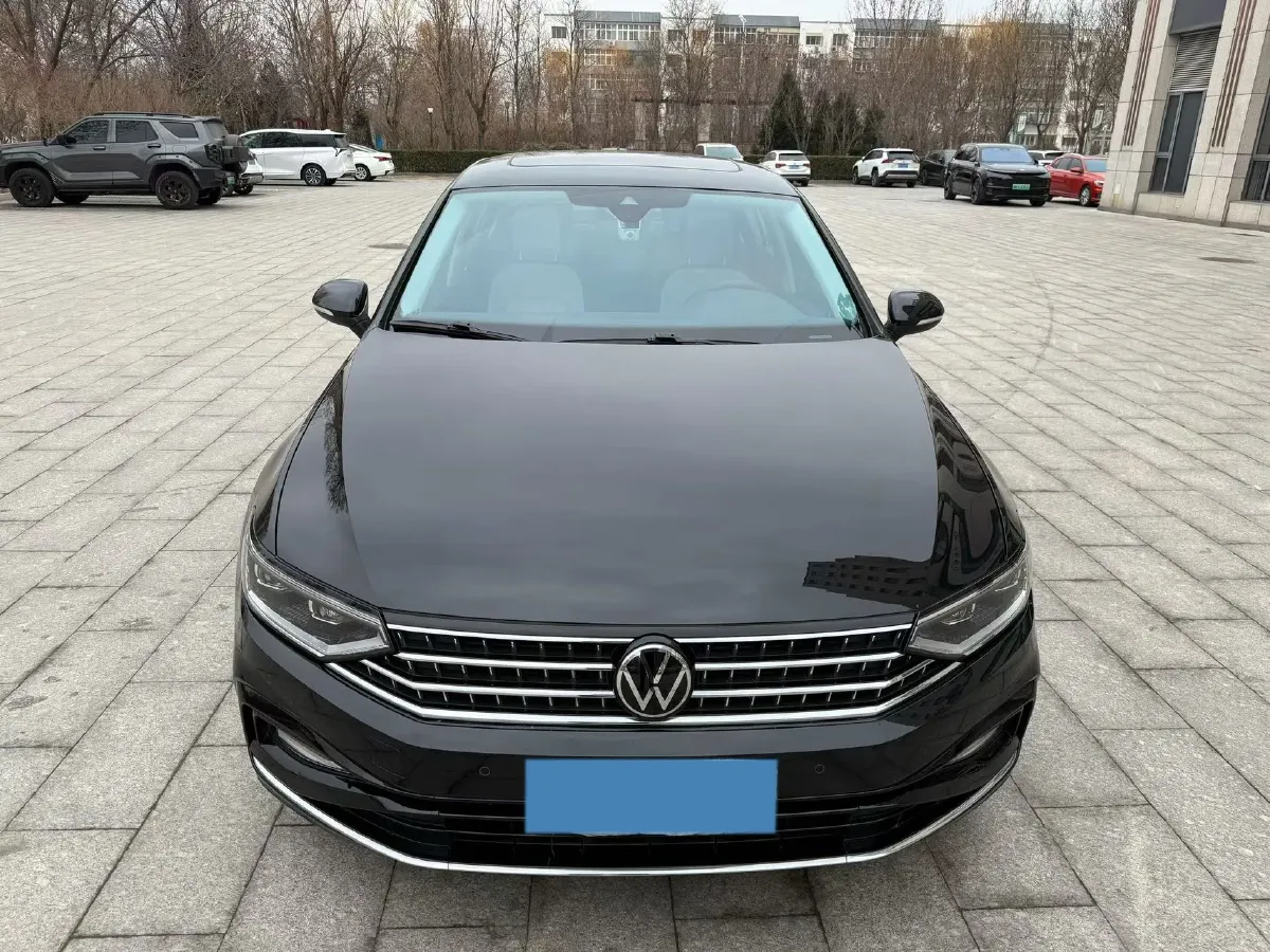 2023 Volkswagen Magotan 2.0T 186HP L4 7DCT,autocango,china used car exporter,china ev exporter,chinese used car exporter,chinese used ev exporter