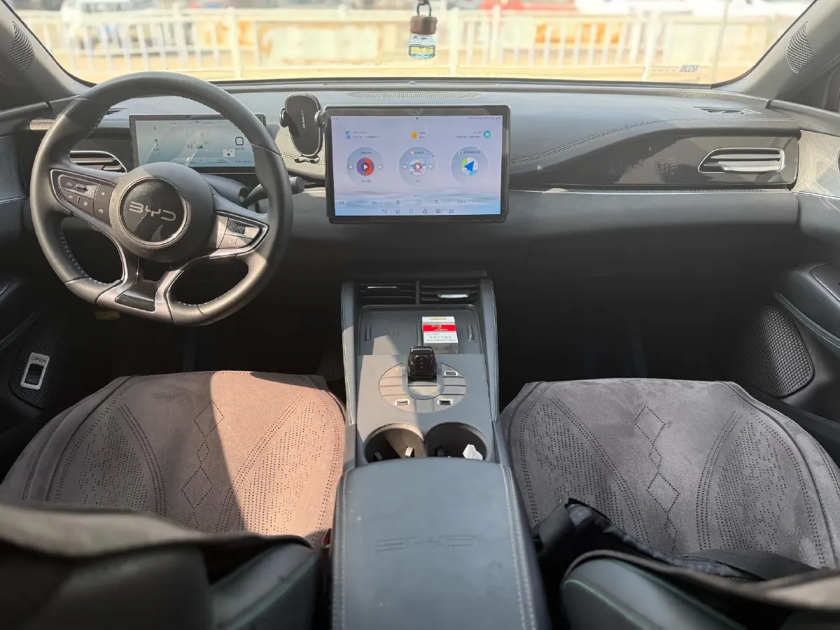 2024 BYD Seal06 1.5L 101HP L4 E-CVT PHEV 15.87KWH,autocango,china used car exporter,china ev exporter,chinese used car exporter,chinese used ev exporter