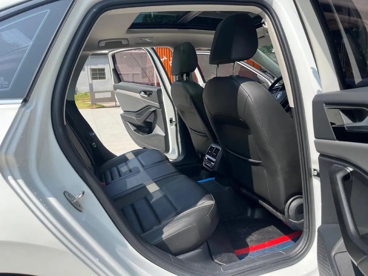 2021 Volkswagen Sagitar 1.4T 150HP L4 7DCT,autocango,china used car exporter,china ev exporter,chinese used car exporter,chinese used ev exporter