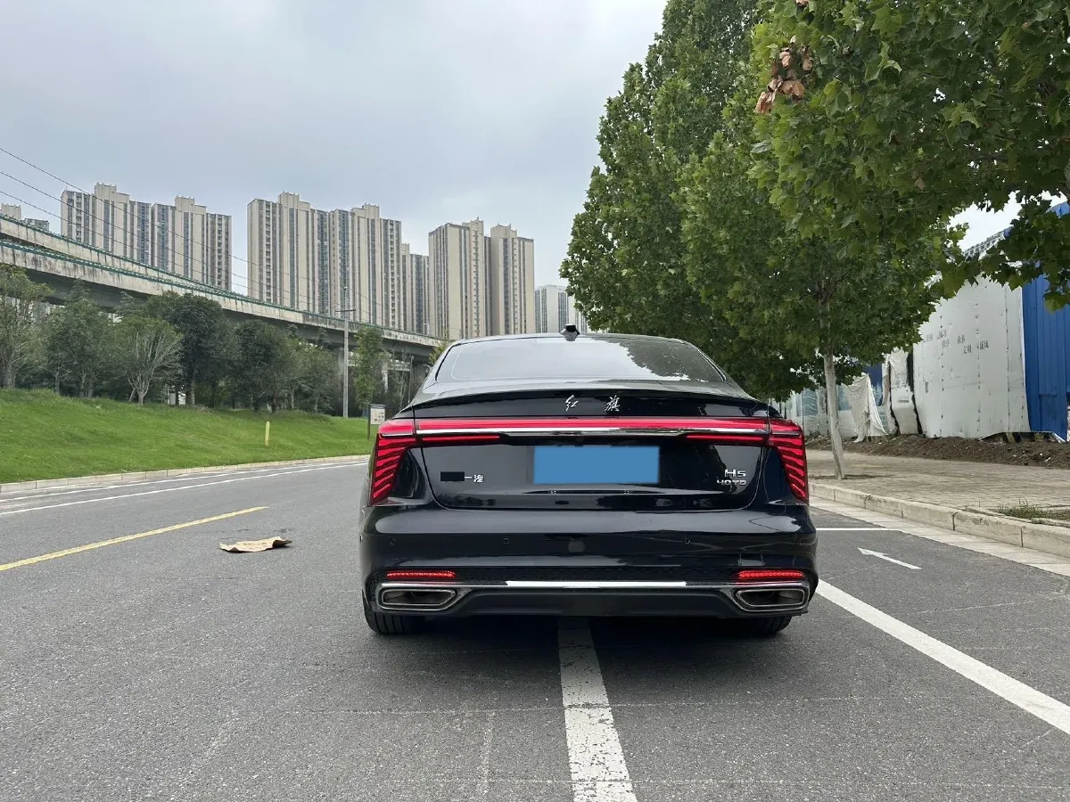 2025 HongQi H5 1.5T 169HP L4 1DHT Hybrid,autocango,china used car exporter,china ev exporter,chinese used car exporter,chinese used ev exporter