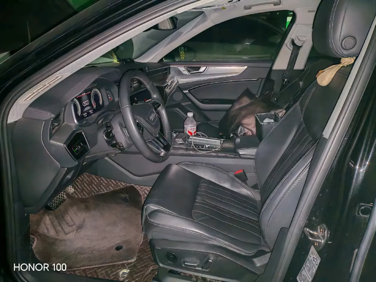 2022 Audi A6L 2.0T 190HP L4 7DCT,autocango,china used car exporter,china ev exporter,chinese used car exporter,chinese used ev exporter