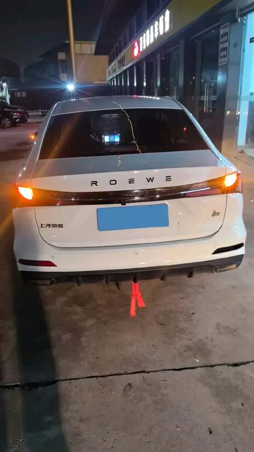 2023 Roewe i5 1.5L 129HP L4 5MT,autocango,china used car exporter,china ev exporter,chinese used car exporter,chinese used ev exporter