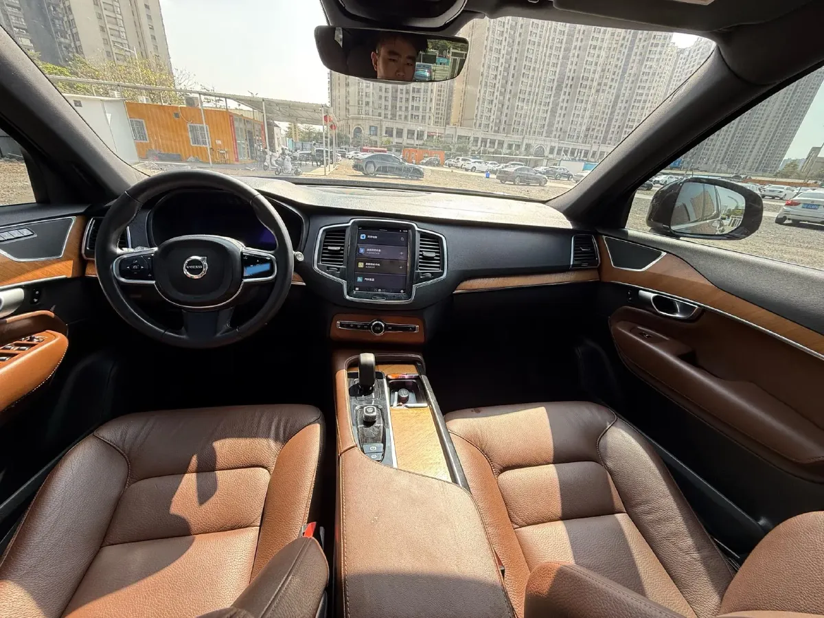 2024 Volvo XC90 2.0T 250HP L4 8AT,autocango,china used car exporter,china ev exporter,chinese used car exporter,chinese used ev exporter