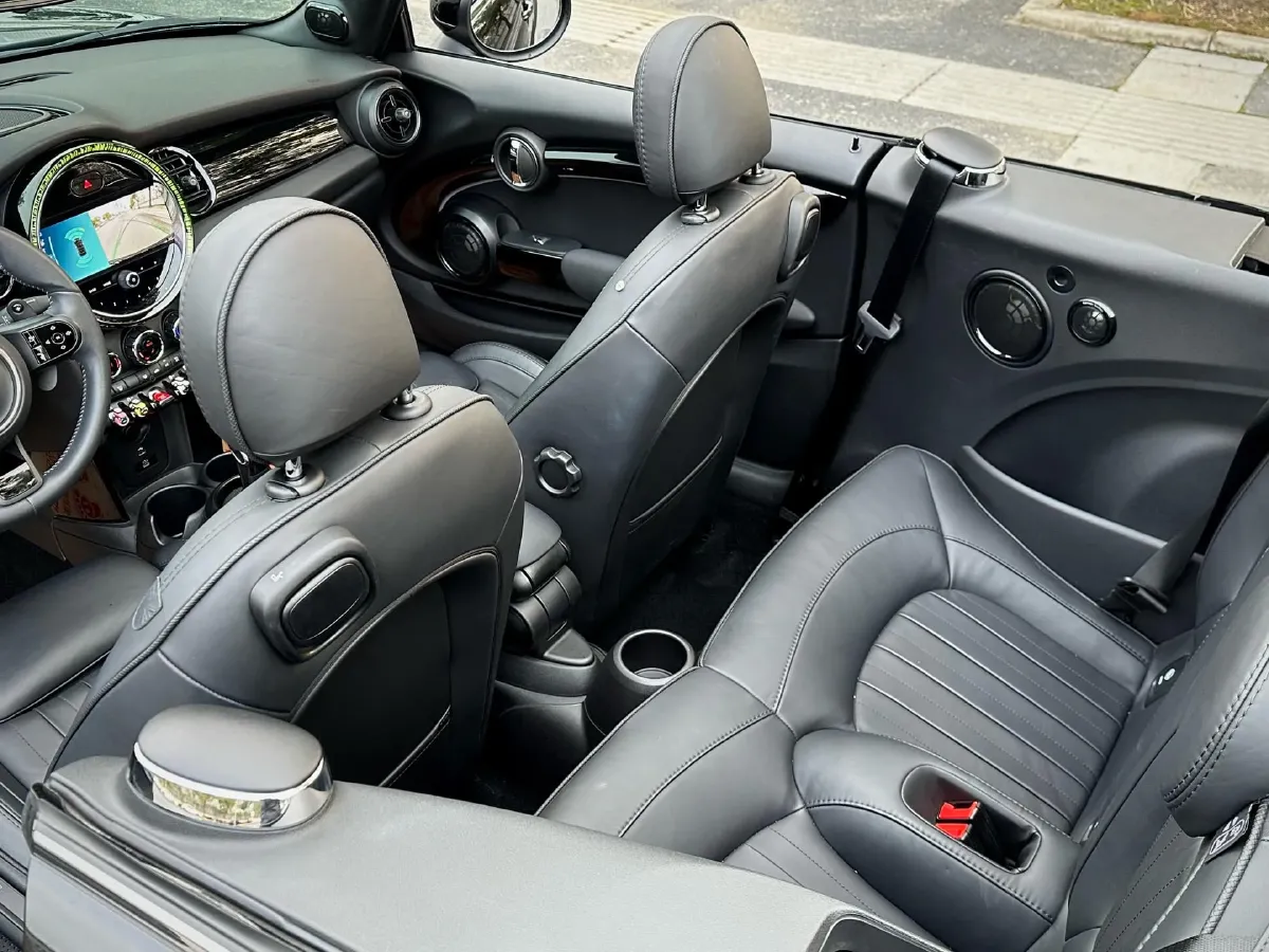 2023 MINI MINI 2.0T 192HP L4 7DCT,autocango,china used car exporter,china ev exporter,chinese used car exporter,chinese used ev exporter