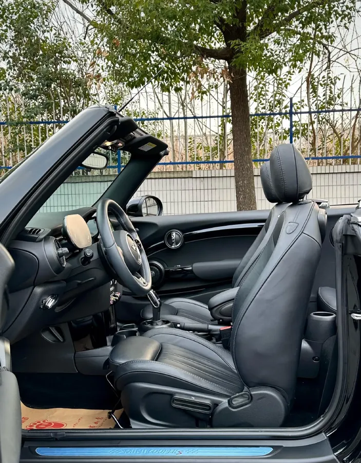 2023 MINI MINI 2.0T 192HP L4 7DCT,autocango,china used car exporter,china ev exporter,chinese used car exporter,chinese used ev exporter