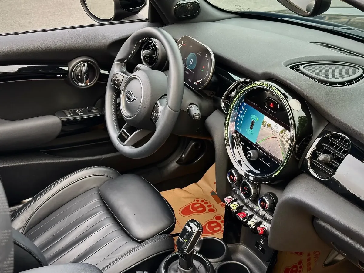 2023 MINI MINI 2.0T 192HP L4 7DCT,autocango,china used car exporter,china ev exporter,chinese used car exporter,chinese used ev exporter