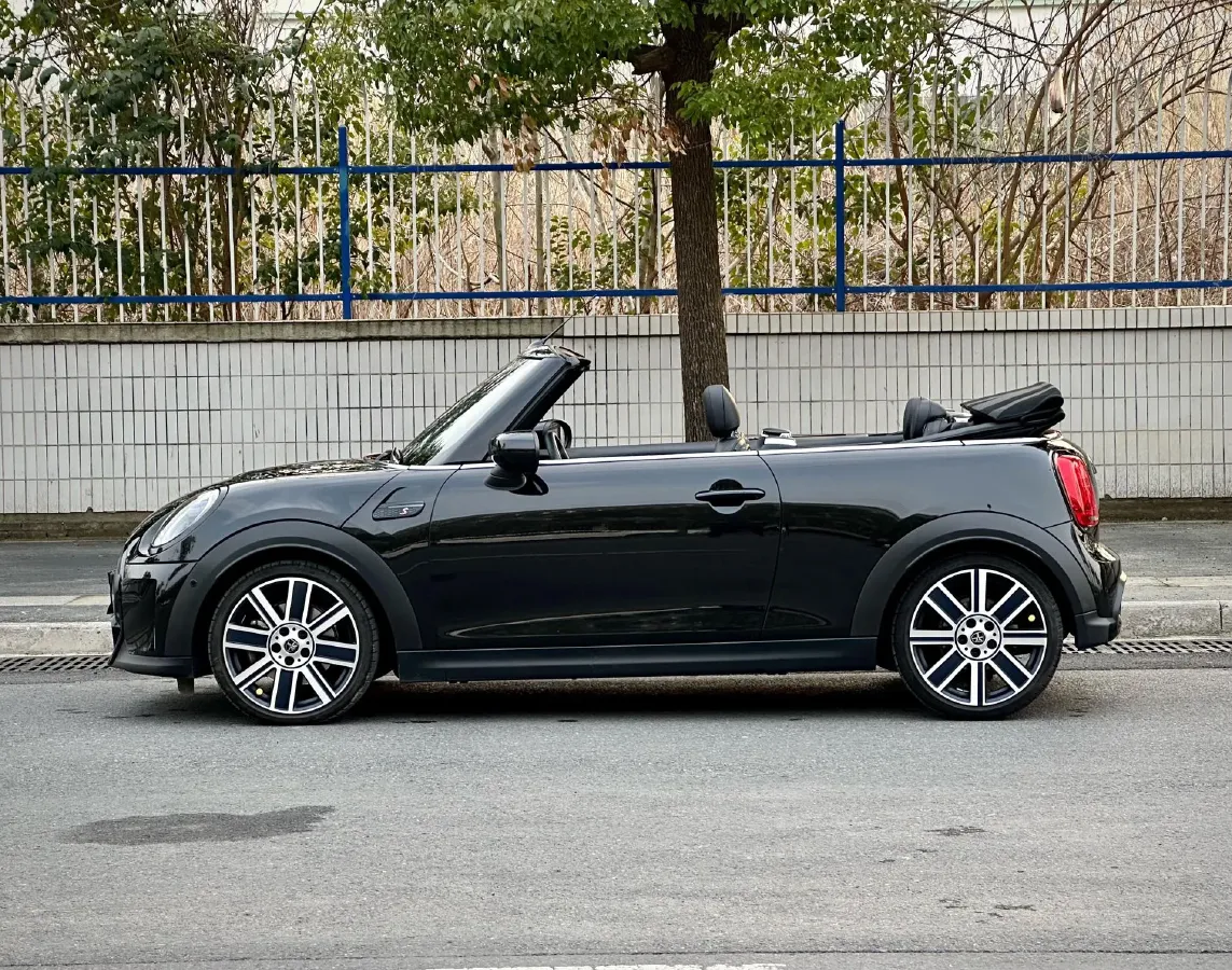 2023 MINI MINI 2.0T 192HP L4 7DCT,autocango,china used car exporter,china ev exporter,chinese used car exporter,chinese used ev exporter