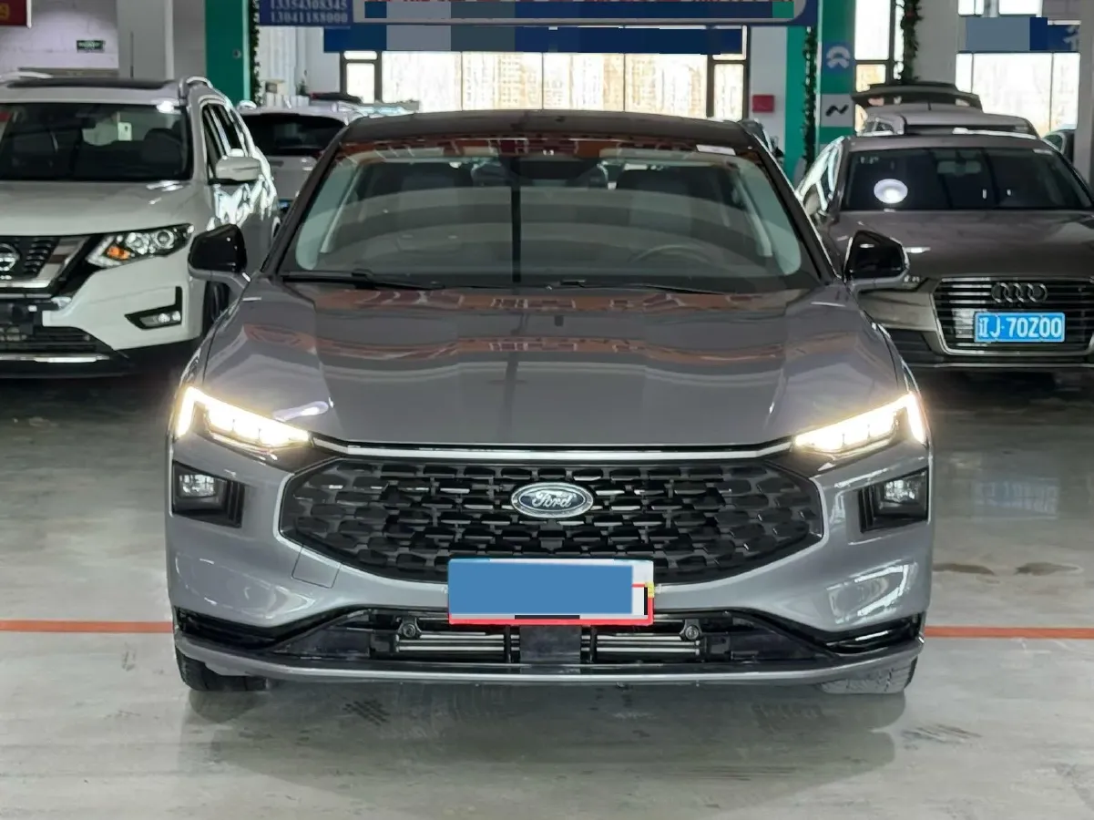2023 Ford Mondeo 2.0T 254HP L4 8AT,autocango,china used car exporter,china ev exporter,chinese used car exporter,chinese used ev exporter