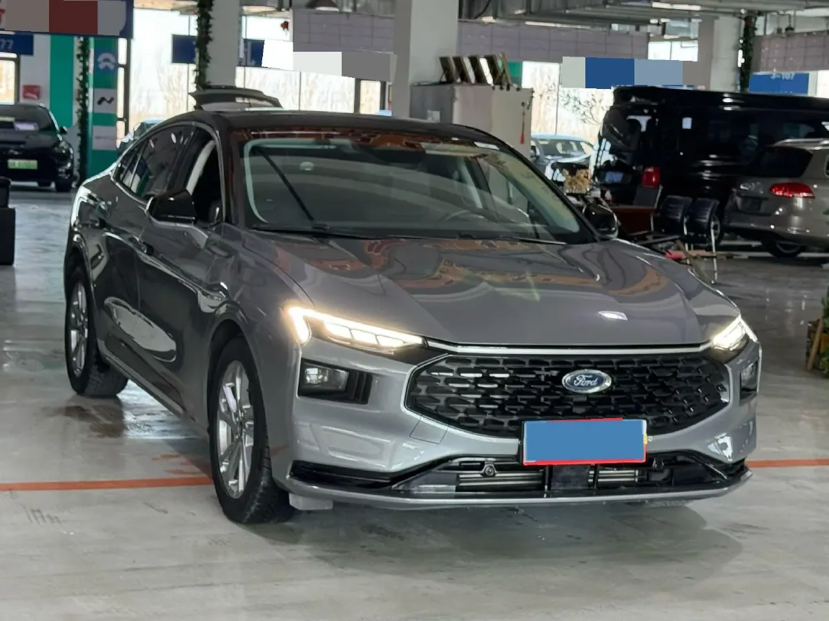 2023 Ford Mondeo 2.0T 254HP L4 8AT,autocango,china used car exporter,china ev exporter,chinese used car exporter,chinese used ev exporter