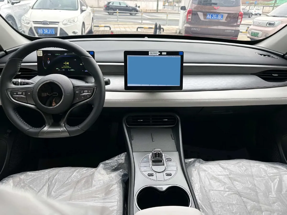 2025 BYD Seal05 DM-i 1.5L 101HP L4 E-CVT PHEV 7.68KWH,autocango,china used car exporter,china ev exporter,chinese used car exporter,chinese used ev exporter