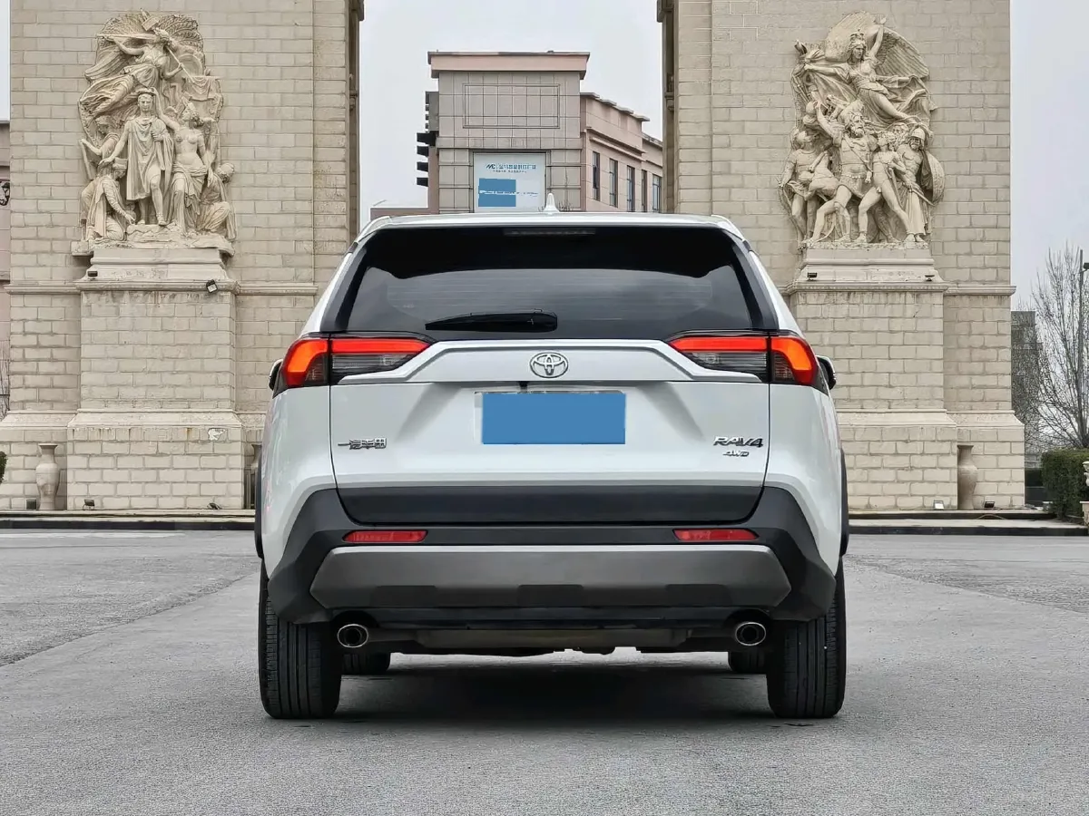 2021 Toyota RAV4 2.0L 171HP L4 CVT,autocango,china used car exporter,china ev exporter,chinese used car exporter,chinese used ev exporter