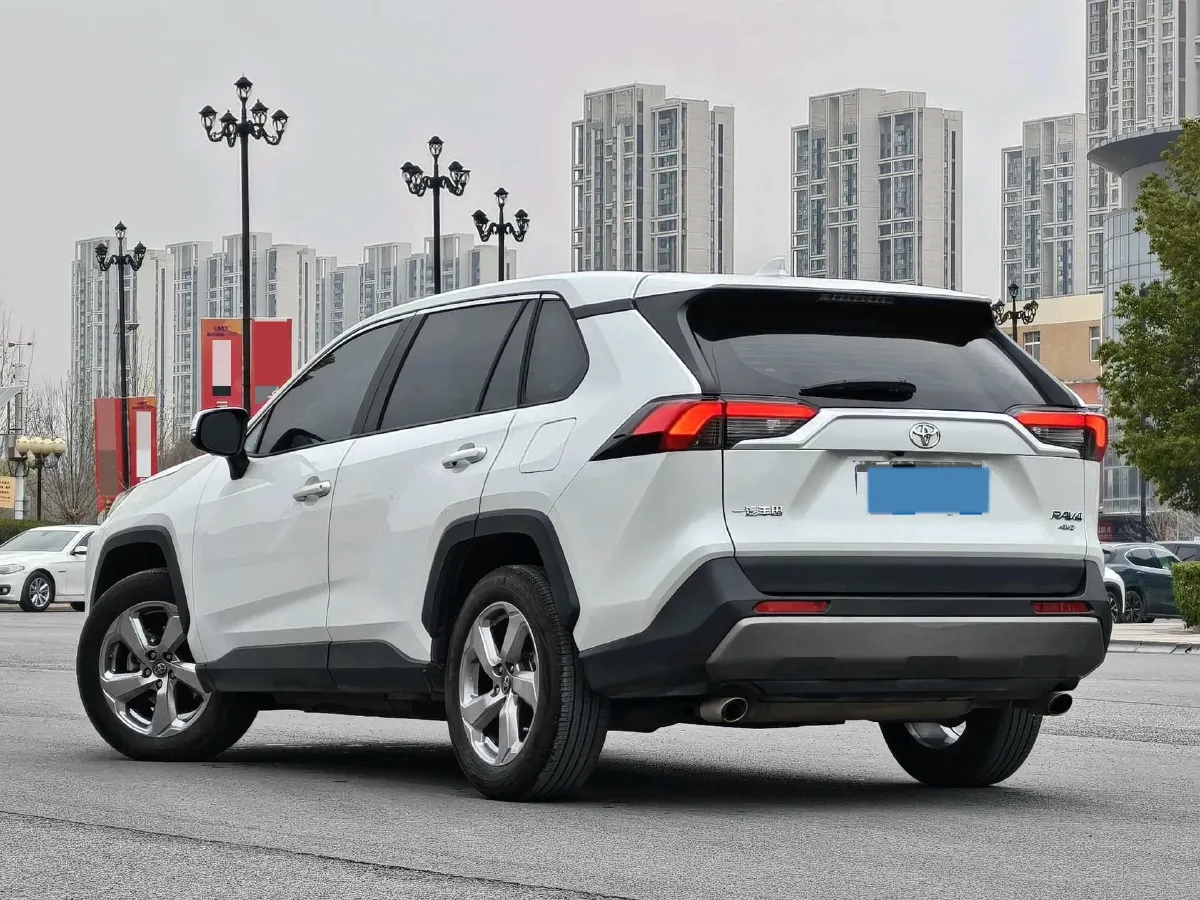 2021 Toyota RAV4 2.0L 171HP L4 CVT,autocango,china used car exporter,china ev exporter,chinese used car exporter,chinese used ev exporter