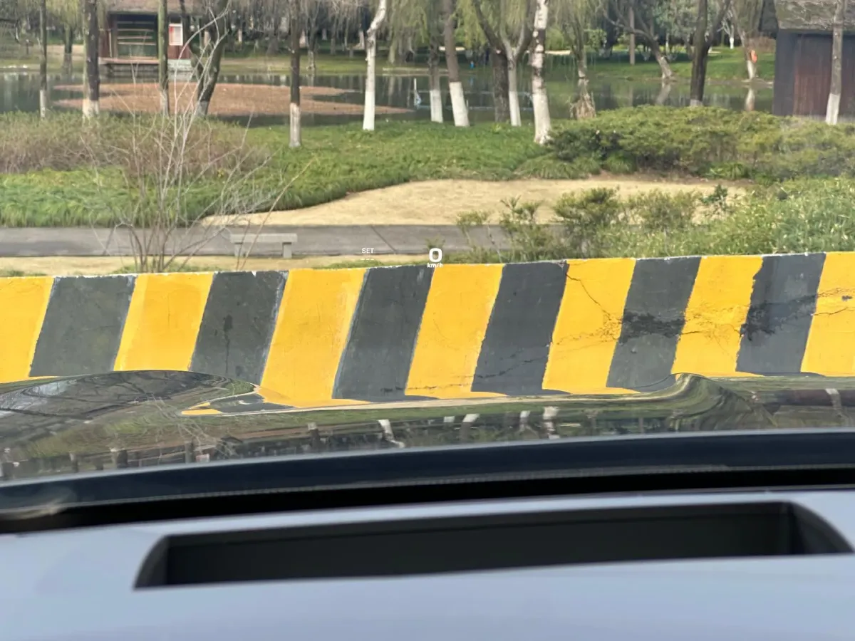 2025 Porsche Cayenne 3.0T 354HP V6 8AT,autocango,china used car exporter,china ev exporter,chinese used car exporter,chinese used ev exporter