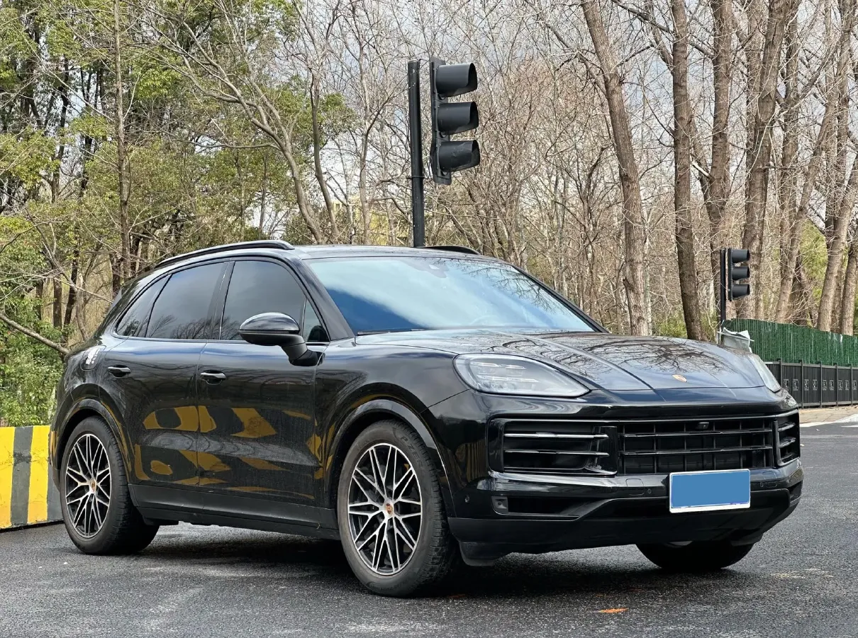 2025 Porsche Cayenne 3.0T 354HP V6 8AT,autocango,china used car exporter,china ev exporter,chinese used car exporter,chinese used ev exporter