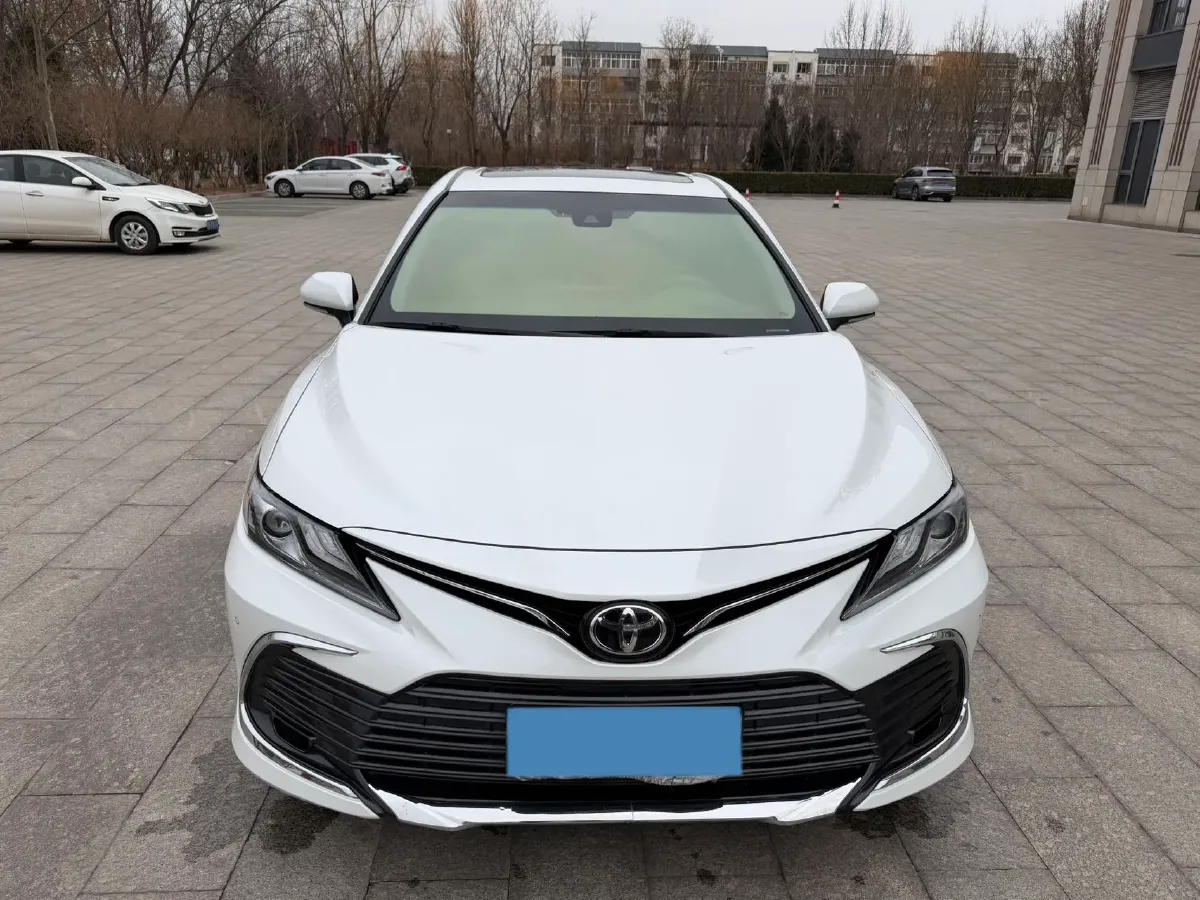 2023 Toyota Camry 2.0L 177HP L4 CVT,autocango,china used car exporter,china ev exporter,chinese used car exporter,chinese used ev exporter