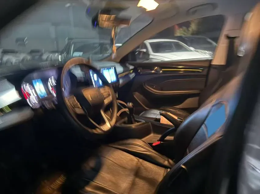 2021 Roewe i5 1.5L 120HP L4 5MT,autocango,china used car exporter,china ev exporter,chinese used car exporter,chinese used ev exporter