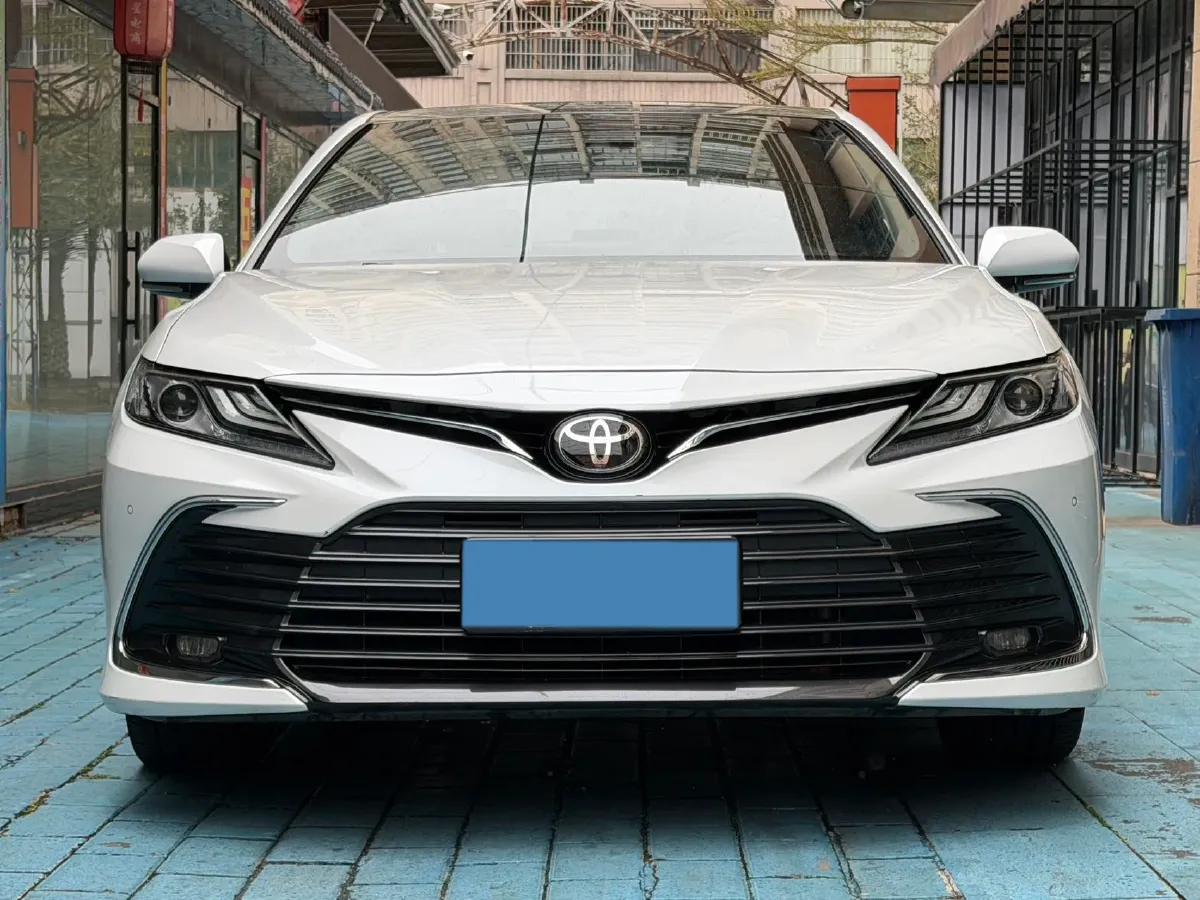 2021 Toyota Camry 2.5L 209HP L4 8AT,autocango,china used car exporter,china ev exporter,chinese used car exporter,chinese used ev exporter