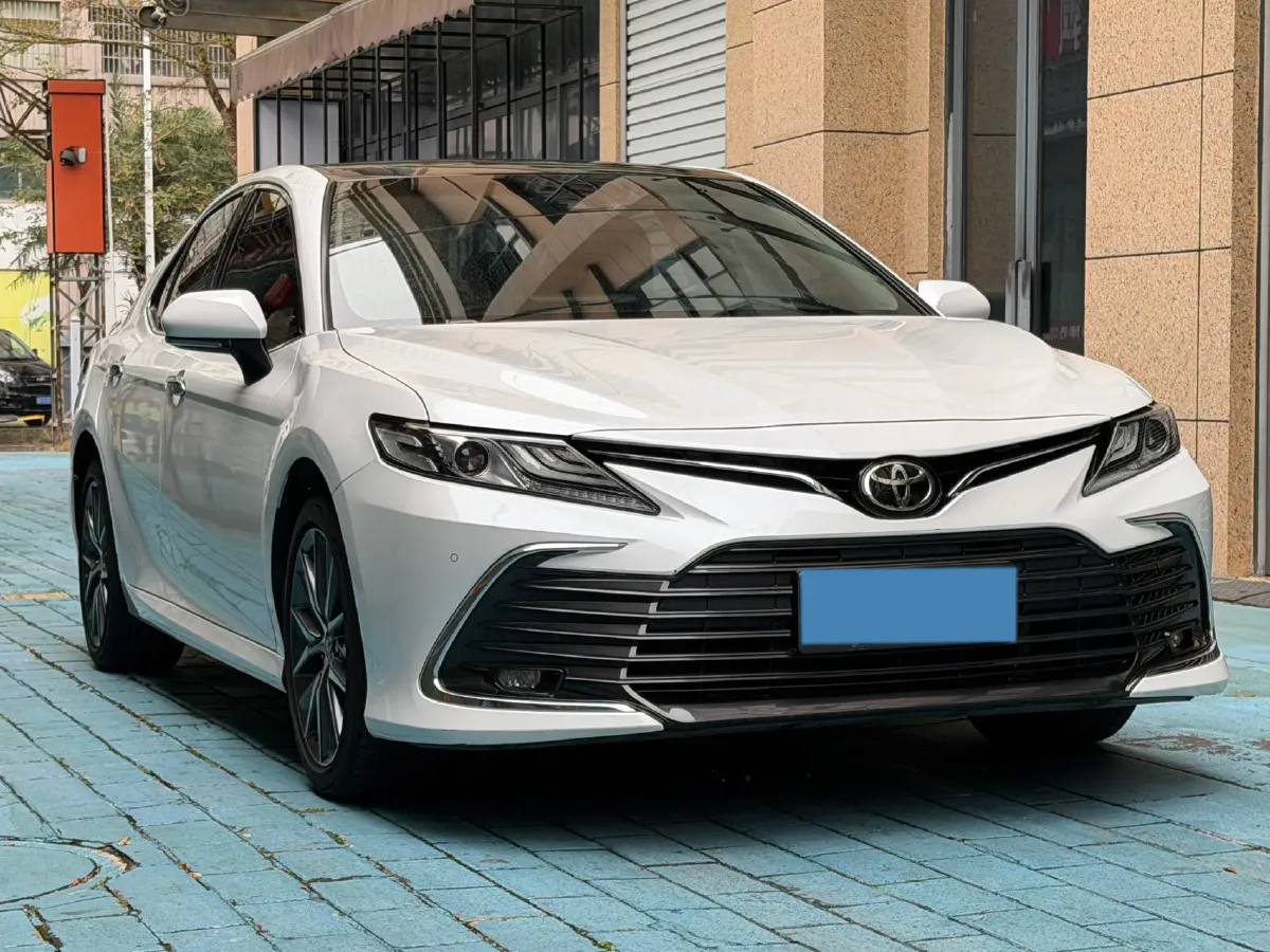 2021 Toyota Camry 2.5L 209HP L4 8AT,autocango,china used car exporter,china ev exporter,chinese used car exporter,chinese used ev exporter