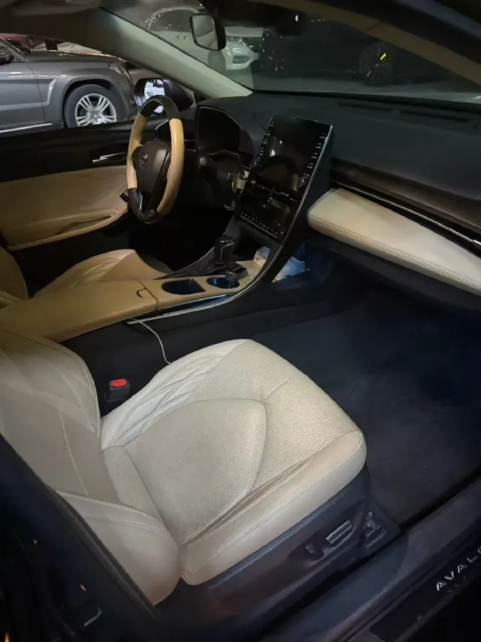 2019 Toyota Avalon 2.5L 209HP L4 8AT,autocango,china used car exporter,china ev exporter,chinese used car exporter,chinese used ev exporter