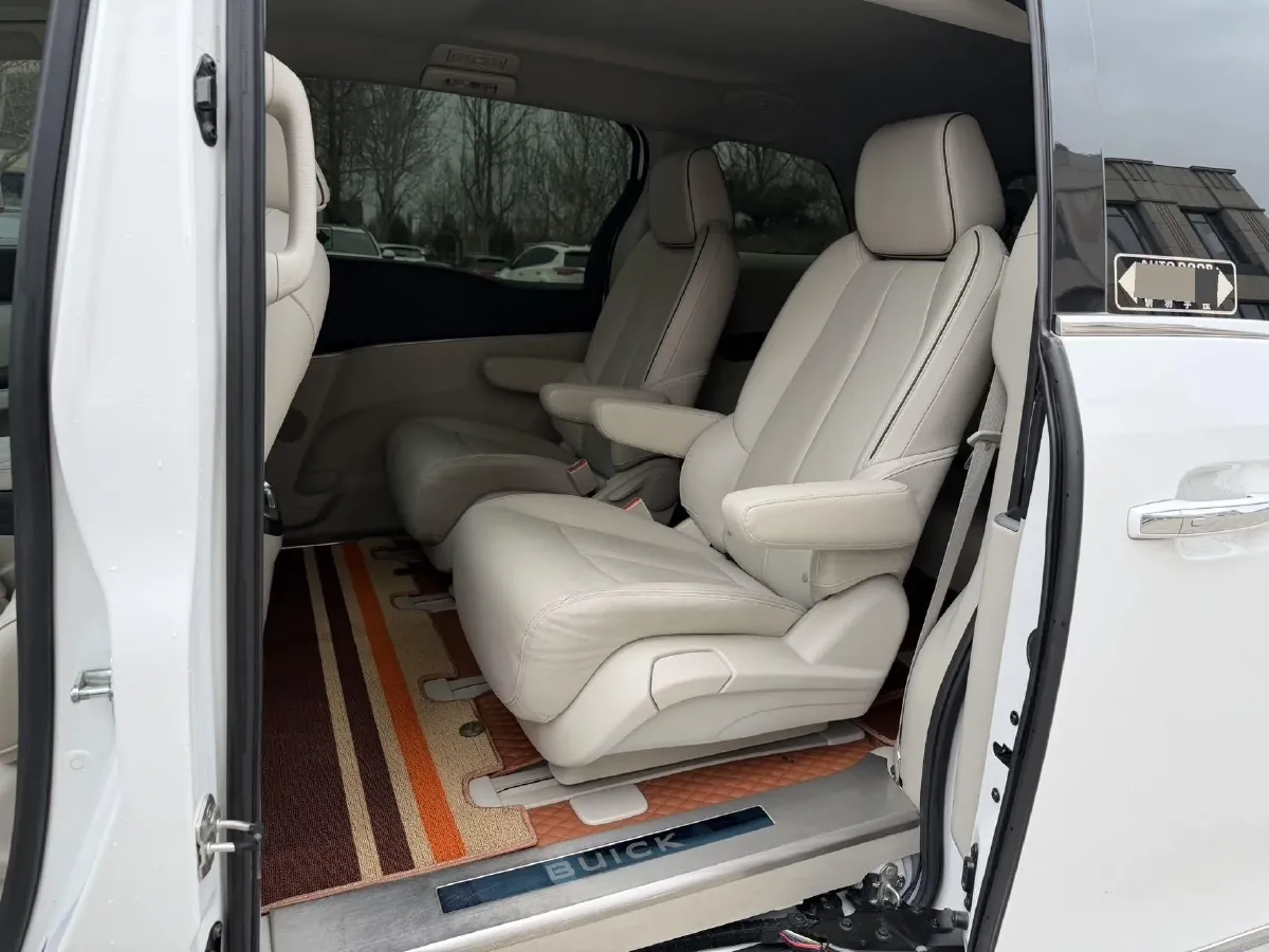 2021 Buick GL8 2.0T 237HP L4 9AT,autocango,china used car exporter,china ev exporter,chinese used car exporter,chinese used ev exporter