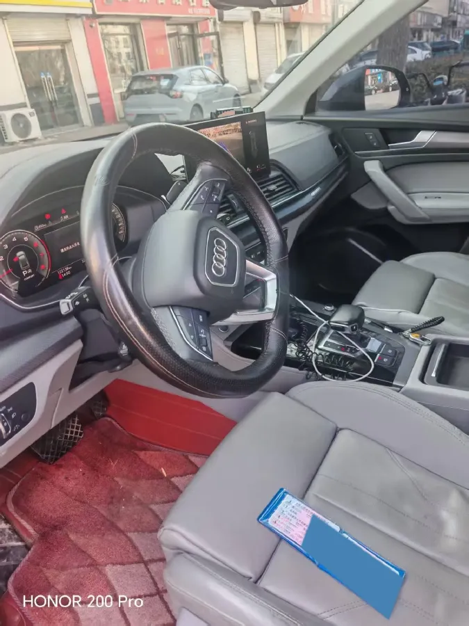 2022 Audi Q5L 2.0T 190HP L4 7DCT,autocango,china used car exporter,china ev exporter,chinese used car exporter,chinese used ev exporter