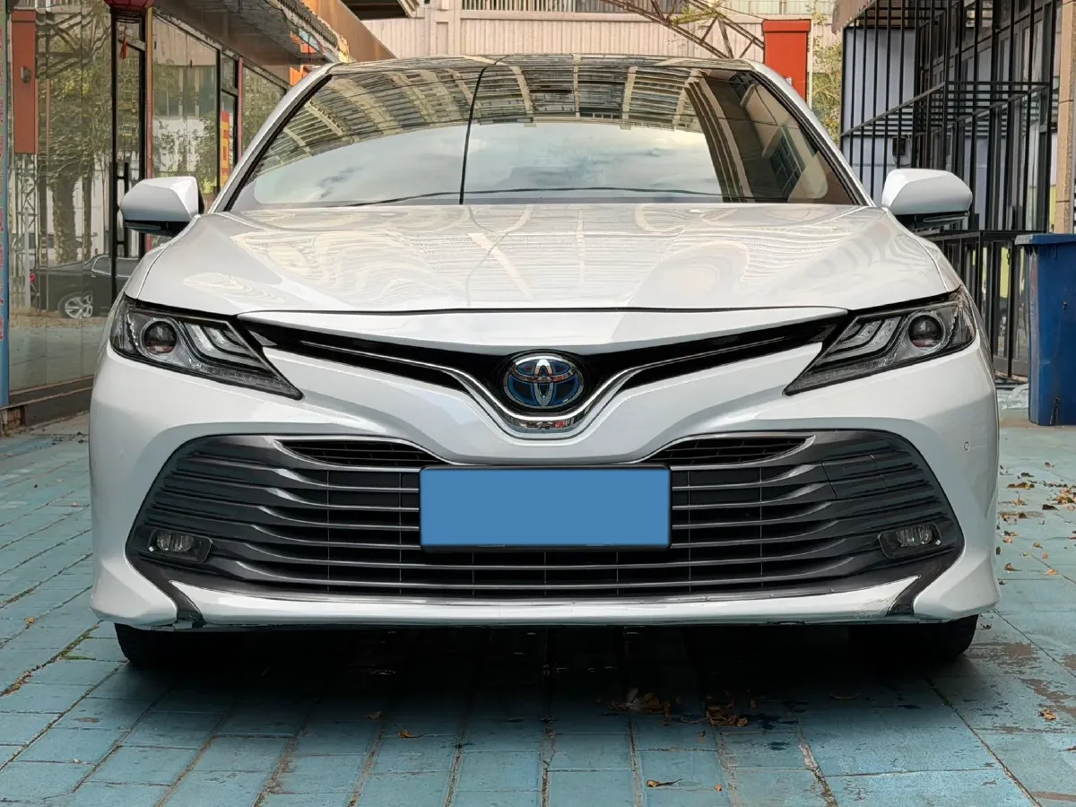 2019 Toyota Camry 2.5L 178HP L4 E-CVT Hybrid,autocango,china used car exporter,china ev exporter,chinese used car exporter,chinese used ev exporter