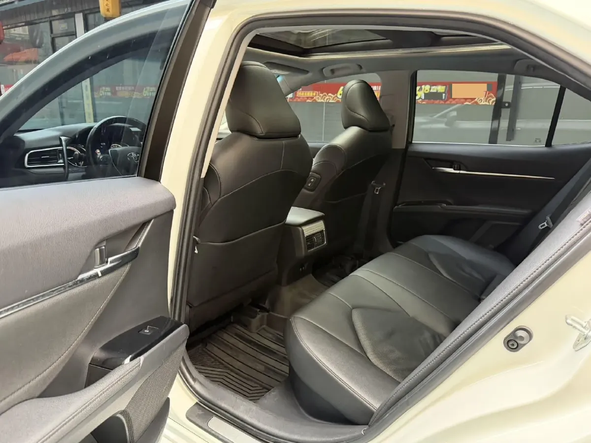 2019 Toyota Camry 2.5L 178HP L4 E-CVT Hybrid,autocango,china used car exporter,china ev exporter,chinese used car exporter,chinese used ev exporter