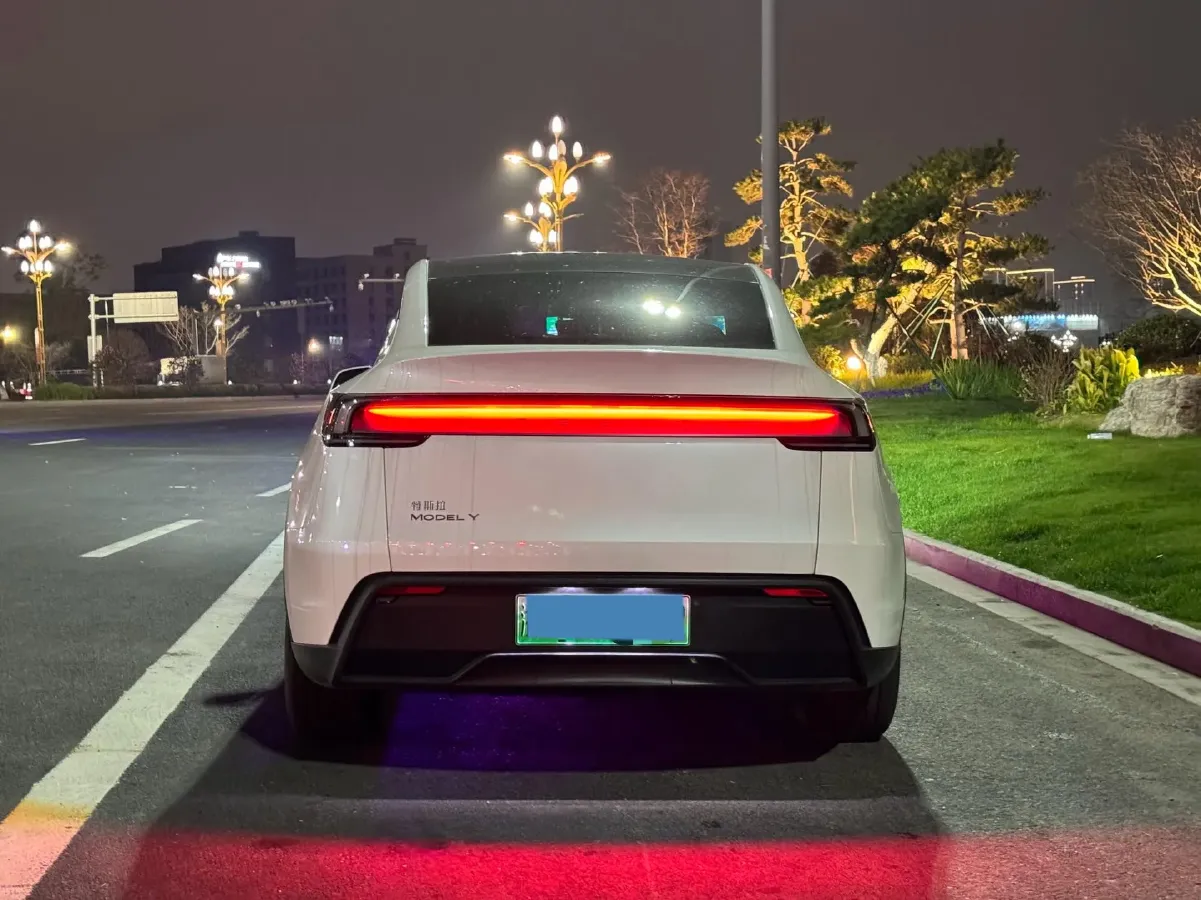 2026 Tesla Model Y BEV,autocango,china used car exporter,china ev exporter,chinese used car exporter,chinese used ev exporter