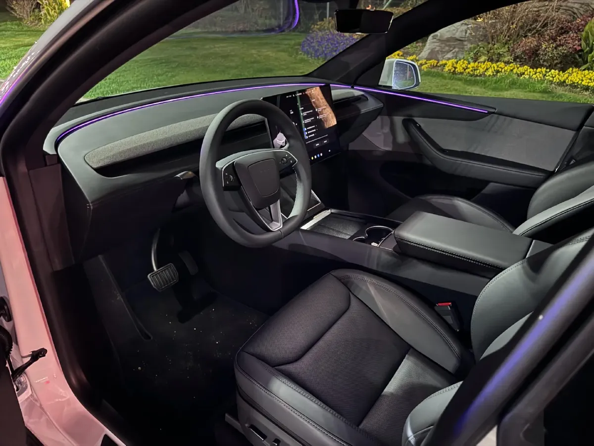 2026 Tesla Model Y BEV,autocango,china used car exporter,china ev exporter,chinese used car exporter,chinese used ev exporter