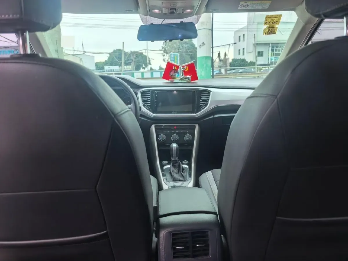 2020 Volkswagen T-Roc 1.4T 131HP L4 7DCT,autocango,china used car exporter,china ev exporter,chinese used car exporter,chinese used ev exporter