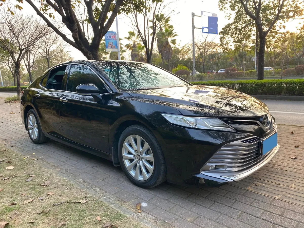 2018 Toyota Camry 2.0L 169HP L4 6AT,autocango,china used car exporter,china ev exporter,chinese used car exporter,chinese used ev exporter