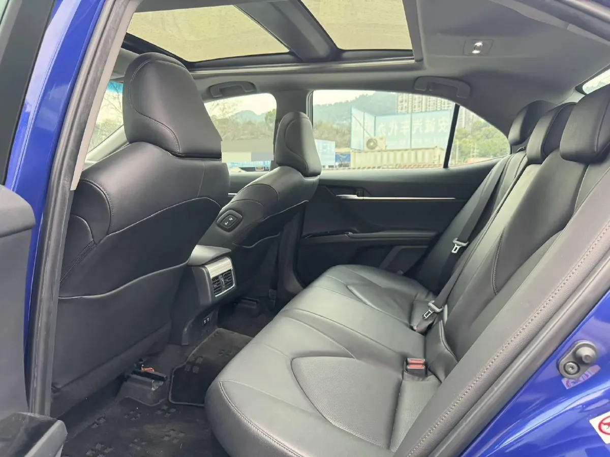 2018 Toyota Camry 2.5L 178HP L4 E-CVT Hybrid,autocango,china used car exporter,china ev exporter,chinese used car exporter,chinese used ev exporter