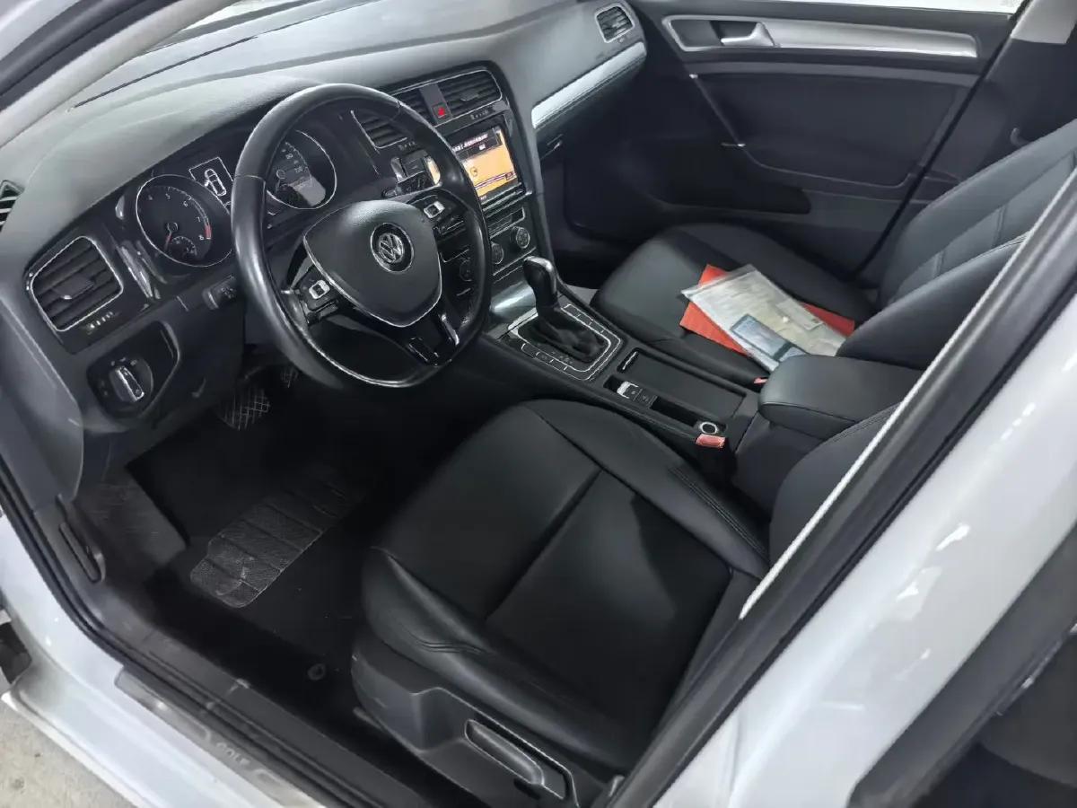 2019 Volkswagen Golf 1.2T 116HP L4 7DCT,autocango,china used car exporter,china ev exporter,chinese used car exporter,chinese used ev exporter