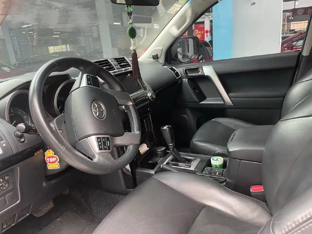 2016 Toyota Land Cruiser Prado 2.7L 163HP L4 6AT,autocango,china used car exporter,china ev exporter,chinese used car exporter,chinese used ev exporter