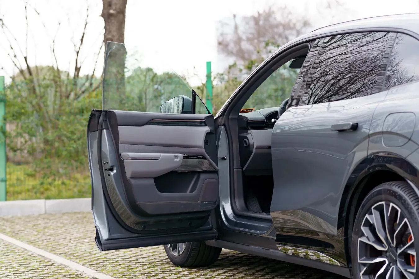 2025 Zeekr 7X BEV 100KWH,autocango,china used car exporter,china ev exporter,chinese used car exporter,chinese used ev exporter