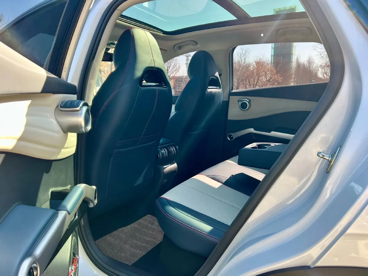 2022 Foton Grand General G7 2.0T 238HP L4 8AT,autocango,china used car exporter,china ev exporter,chinese used car exporter,chinese used ev exporter