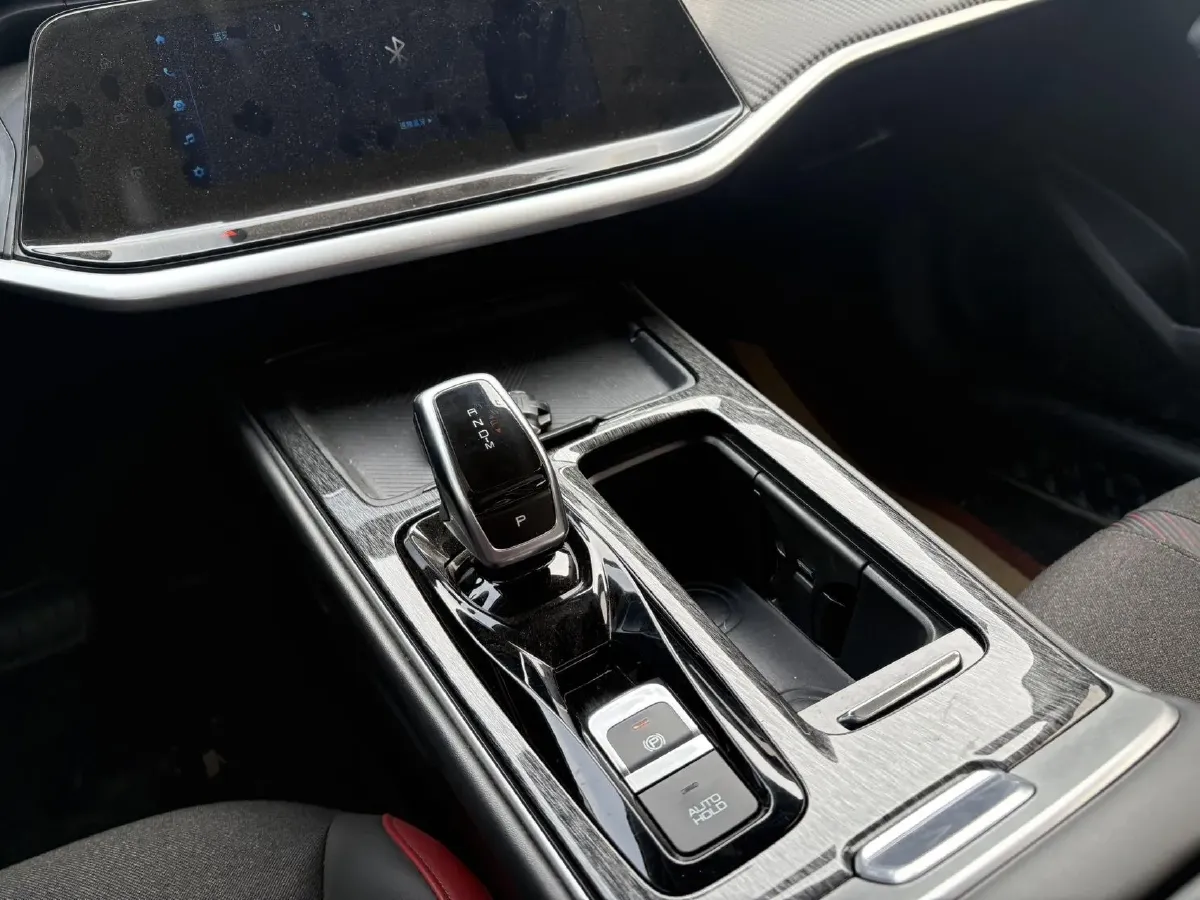 2021 DongFeng Aeolus YiXuan MAX 1.5T 190HP L4 7DCT,autocango,china used car exporter,china ev exporter,chinese used car exporter,chinese used ev exporter