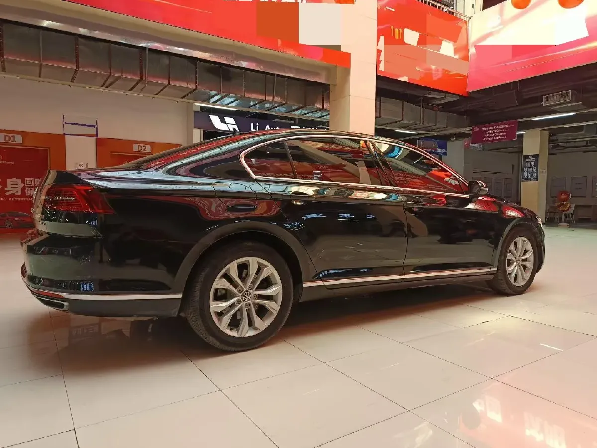 2019 Volkswagen Magotan 2.0T 186HP L4 7DCT,autocango,china used car exporter,china ev exporter,chinese used car exporter,chinese used ev exporter