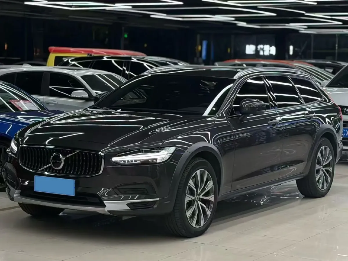 2025 Volvo V90 2.0T 250HP L4 8AT,autocango,china used car exporter,china ev exporter,chinese used car exporter,chinese used ev exporter