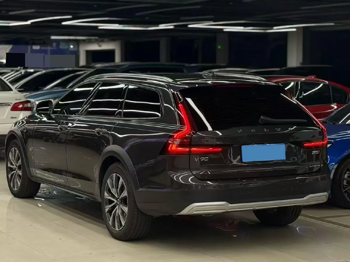 2025 Volvo V90 2.0T 250HP L4 8AT,autocango,china used car exporter,china ev exporter,chinese used car exporter,chinese used ev exporter