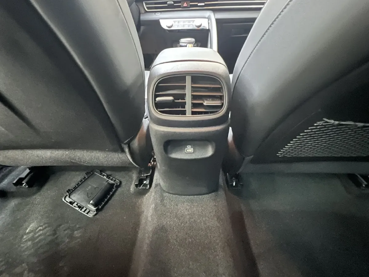 2022 Hyundai Elantra 1.5L 115HP L4 CVT,autocango,china used car exporter,china ev exporter,chinese used car exporter,chinese used ev exporter