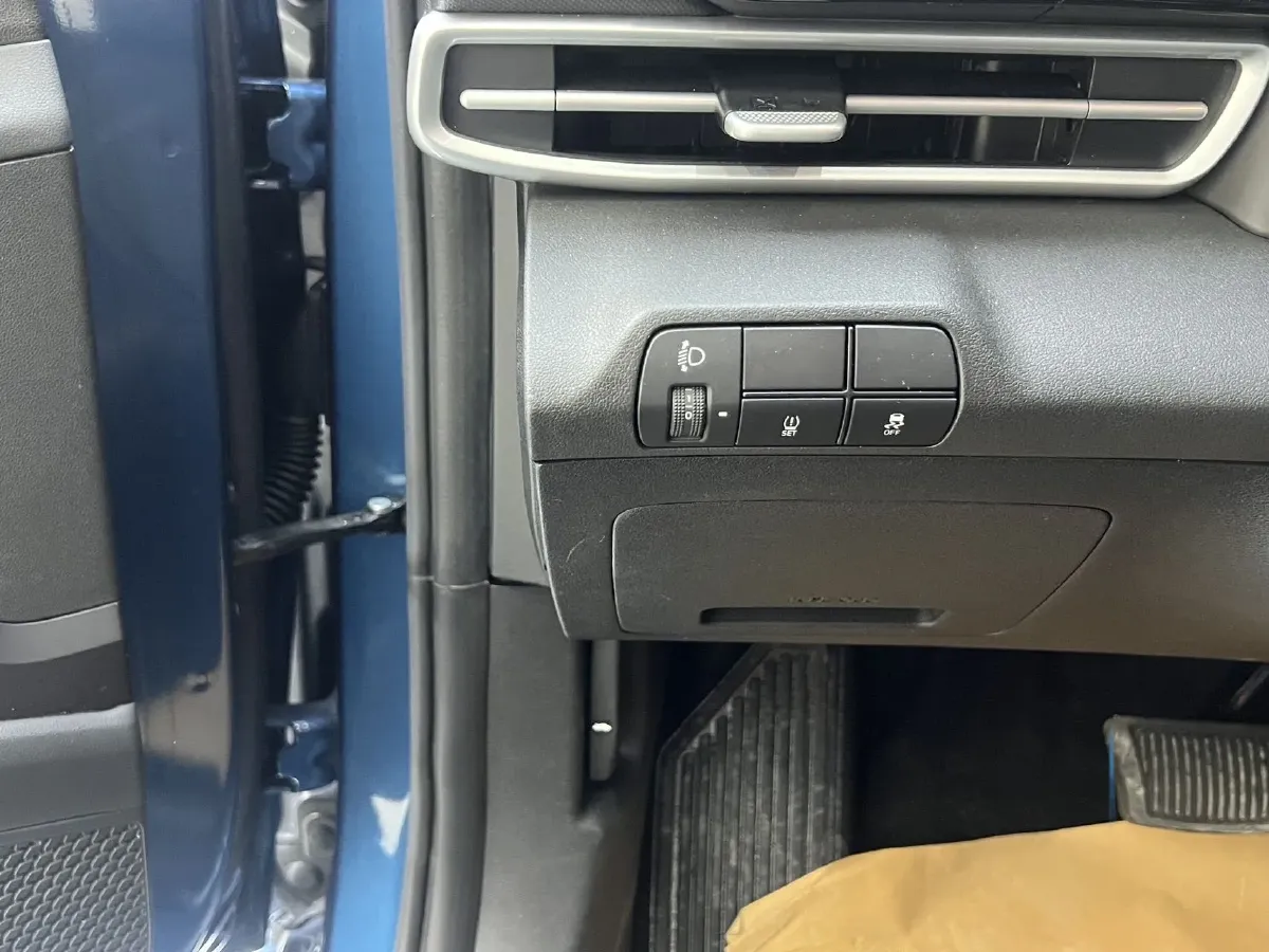 2022 Hyundai Elantra 1.5L 115HP L4 CVT,autocango,china used car exporter,china ev exporter,chinese used car exporter,chinese used ev exporter