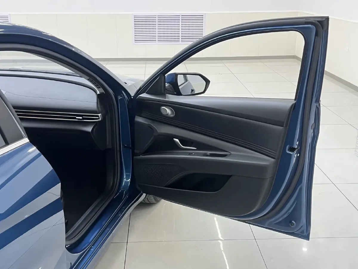 2022 Hyundai Elantra 1.5L 115HP L4 CVT,autocango,china used car exporter,china ev exporter,chinese used car exporter,chinese used ev exporter