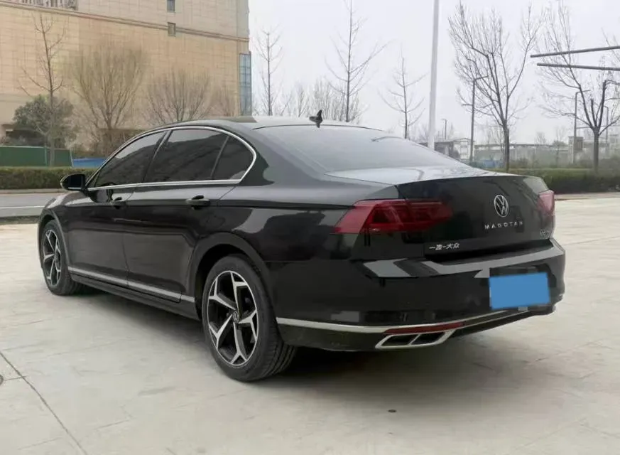 2023 Volkswagen Magotan 2.0T 186HP L4 7DCT,autocango,china used car exporter,china ev exporter,chinese used car exporter,chinese used ev exporter