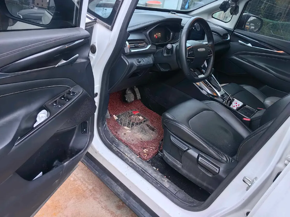 2022 MAXUS G50 1.5T 169HP L4 7DCT,autocango,china used car exporter,china ev exporter,chinese used car exporter,chinese used ev exporter