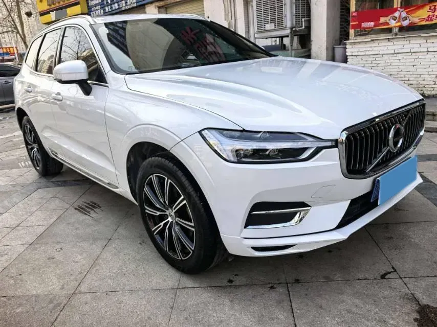 2021 Volvo XC60 2.0T 250HP L4 8AT,autocango,china used car exporter,china ev exporter,chinese used car exporter,chinese used ev exporter