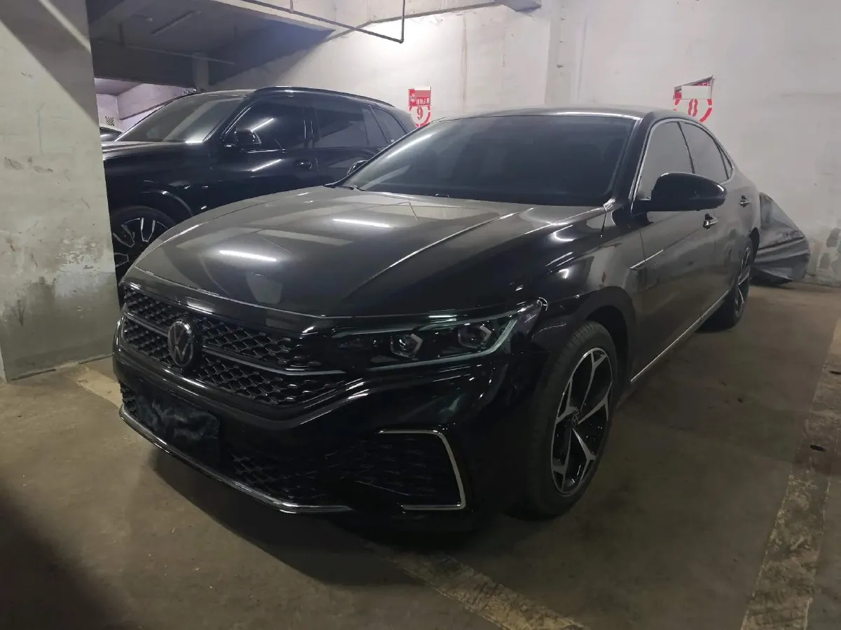 2023 Volkswagen Passat 2.0T 186HP L4 7DCT,autocango,china used car exporter,china ev exporter,chinese used car exporter,chinese used ev exporter