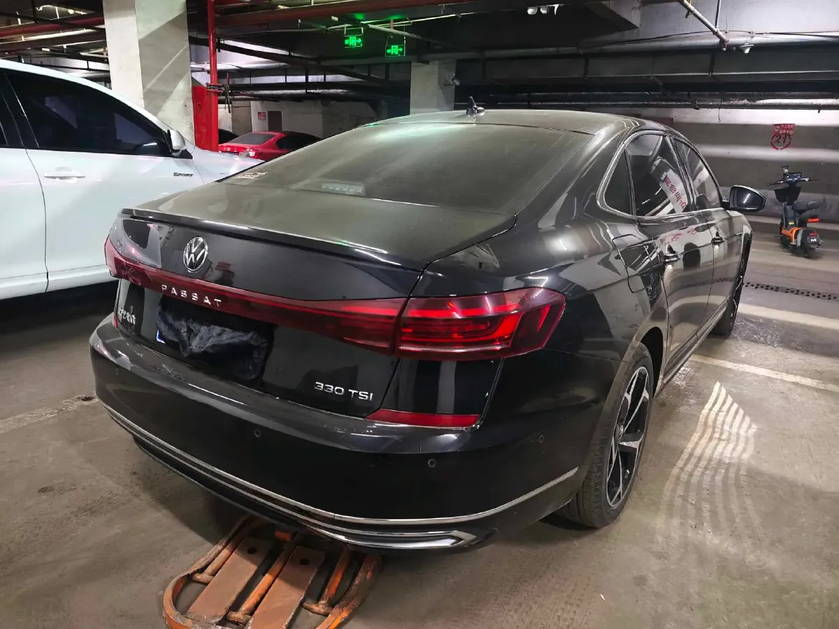 2023 Volkswagen Passat 2.0T 186HP L4 7DCT,autocango,china used car exporter,china ev exporter,chinese used car exporter,chinese used ev exporter