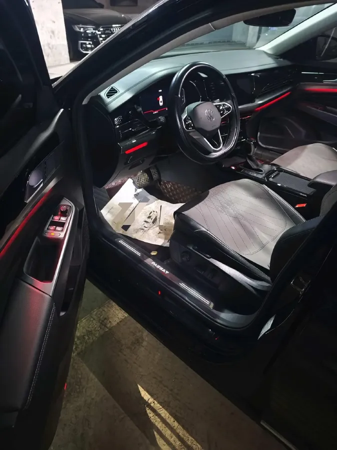 2023 Volkswagen Passat 2.0T 186HP L4 7DCT,autocango,china used car exporter,china ev exporter,chinese used car exporter,chinese used ev exporter